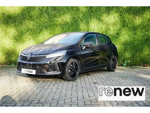 Used RENAULT CLIO Hybrid 2023 Ad 