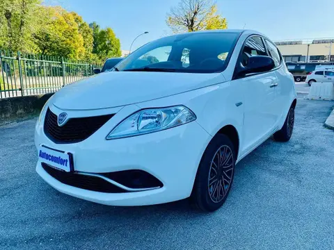 Annonce LANCIA YPSILON Essence 2018 d'occasion 