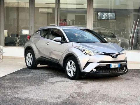 Used TOYOTA C-HR Hybrid 2019 Ad 