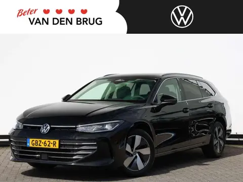 Used VOLKSWAGEN PASSAT Petrol 2024 Ad 