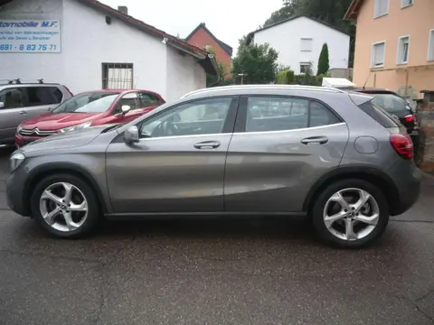 Used MERCEDES-BENZ CLASSE GLA Petrol 2018 Ad 