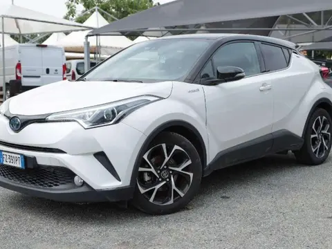 Annonce TOYOTA C-HR Hybride 2019 d'occasion 