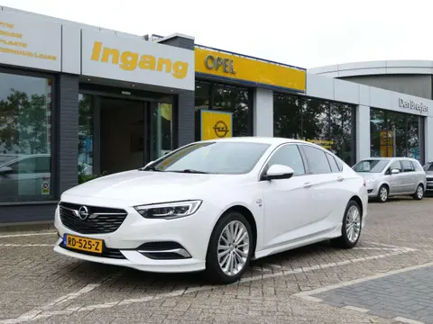 Used OPEL INSIGNIA Petrol 2017 Ad 