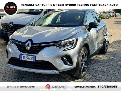 Used RENAULT CAPTUR Hybrid 2023 Ad 