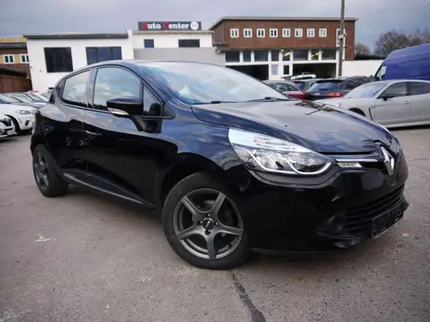 Used RENAULT CLIO Petrol 2015 Ad 