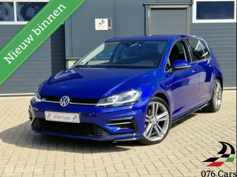 Used VOLKSWAGEN GOLF Petrol 2017 Ad 