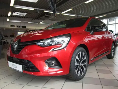 Used RENAULT CLIO Petrol 2022 Ad 