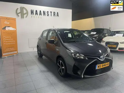 Used TOYOTA YARIS Hybrid 2016 Ad 