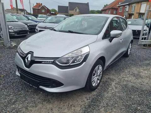 Annonce RENAULT CLIO Essence 2016 d'occasion Belgique