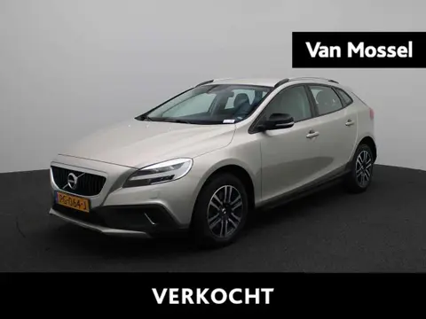 Annonce VOLVO V40 Essence 2017 d'occasion 