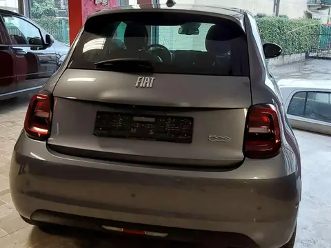 Used FIAT 500 Electric 2021 Ad 