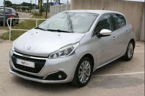 Used PEUGEOT 208 Petrol 2017 Ad 