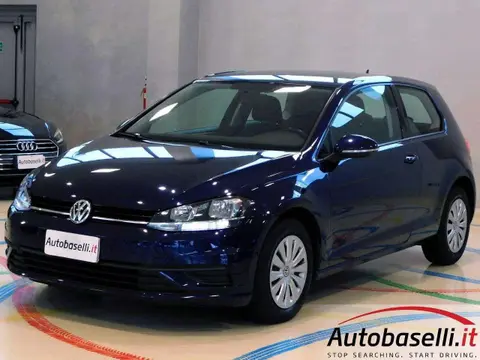 Used VOLKSWAGEN GOLF Petrol 2018 Ad 