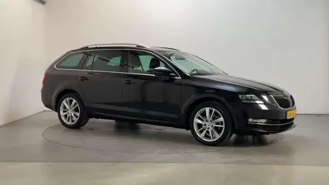 Used SKODA OCTAVIA Petrol 2019 Ad 