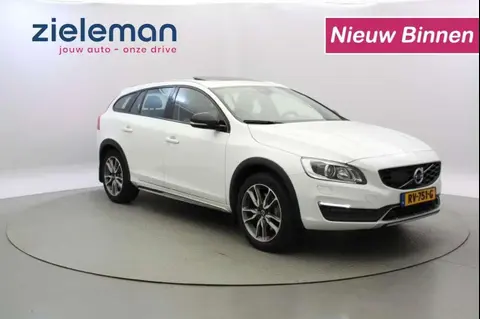 Annonce VOLVO V60 Diesel 2018 d'occasion 