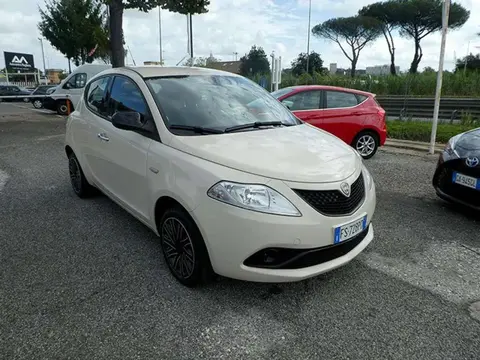 Annonce LANCIA YPSILON Essence 2018 d'occasion 