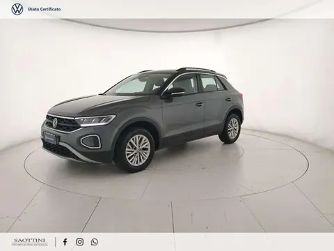 Used VOLKSWAGEN T-ROC Diesel 2023 Ad 