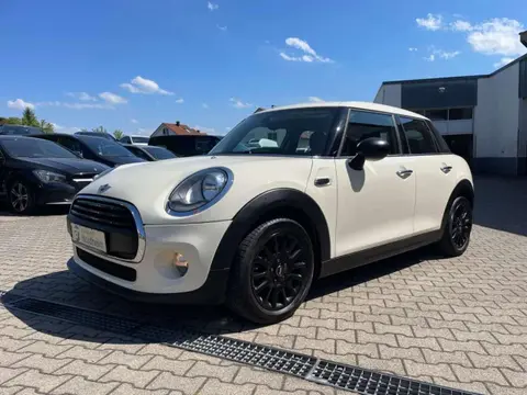 Used MINI ONE Petrol 2015 Ad 