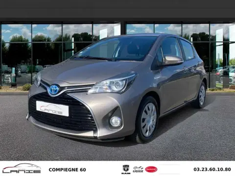 Used TOYOTA YARIS Hybrid 2015 Ad 