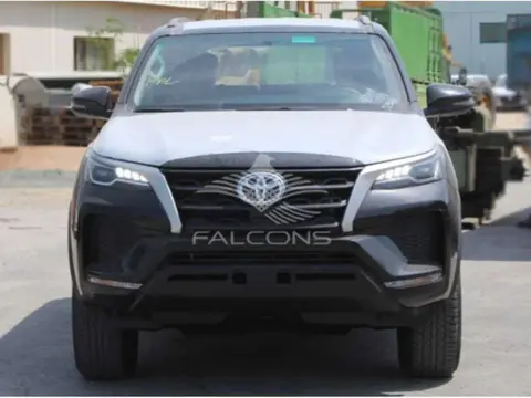 Annonce TOYOTA FORTUNER Essence 2024 d'occasion 