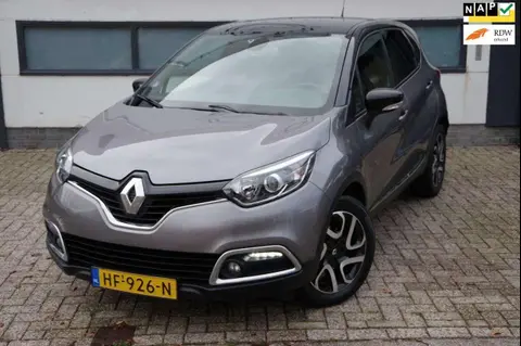 Used RENAULT CAPTUR Petrol 2015 Ad 