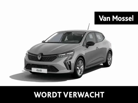 Used RENAULT CLIO Hybrid 2024 Ad 