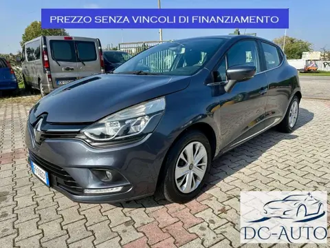 Used RENAULT CLIO LPG 2017 Ad 