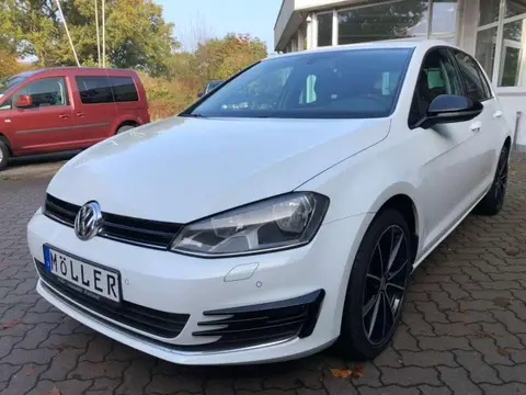 Used VOLKSWAGEN GOLF Petrol 2016 Ad 