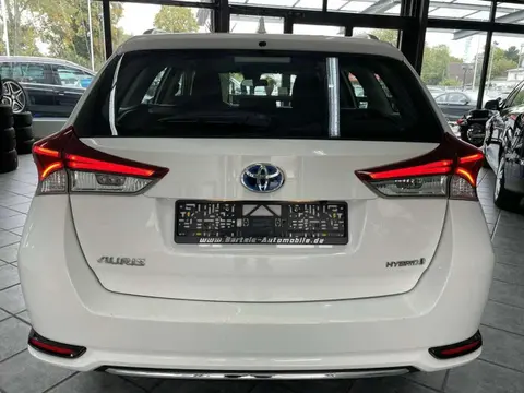 Used TOYOTA AURIS Hybrid 2018 Ad 