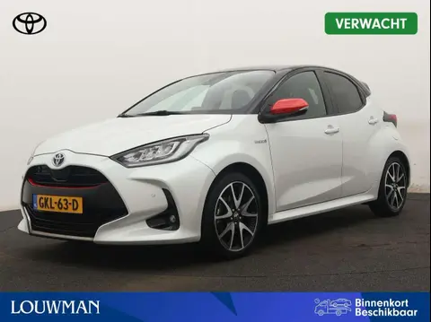 Used TOYOTA YARIS Hybrid 2021 Ad 