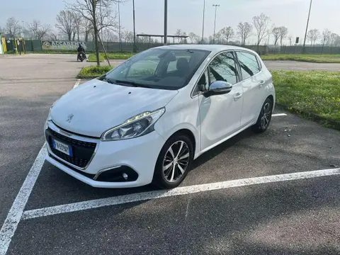 Used PEUGEOT 208 Petrol 2018 Ad 