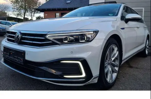 Used VOLKSWAGEN PASSAT Hybrid 2020 Ad 