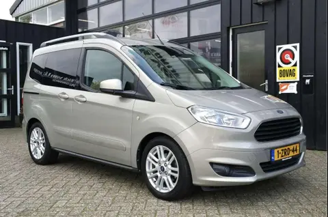 Used FORD TOURNEO Petrol 2015 Ad 