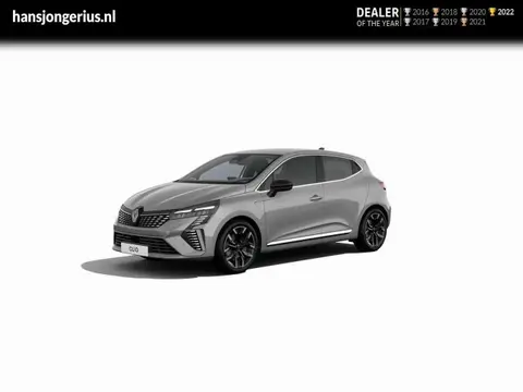 Used RENAULT CLIO Hybrid 2024 Ad 