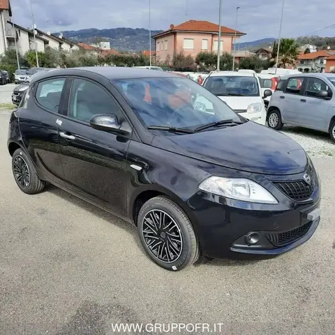 Used LANCIA YPSILON Hybrid 2024 Ad 