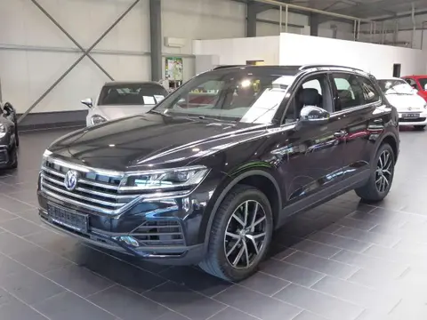 Used VOLKSWAGEN TOUAREG Petrol 2020 Ad 