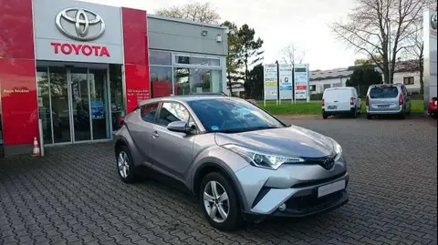 Used TOYOTA C-HR Petrol 2019 Ad 