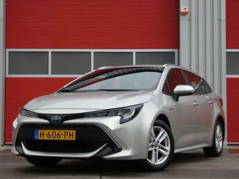 Used TOYOTA COROLLA Hybrid 2020 Ad 