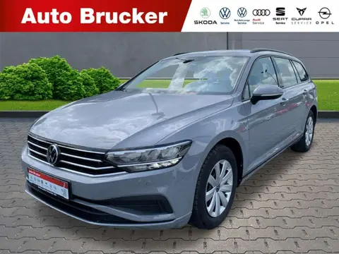 Used VOLKSWAGEN PASSAT Petrol 2022 Ad 