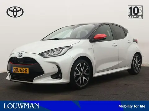 Used TOYOTA YARIS Hybrid 2021 Ad 