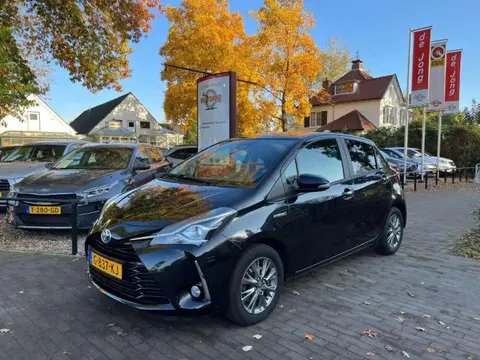 Used TOYOTA YARIS Hybrid 2019 Ad 