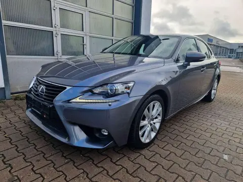 Used LEXUS IS Hybrid 2015 Ad 