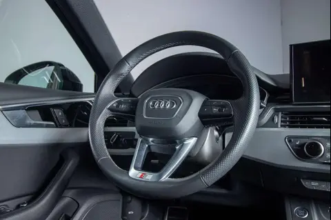 Annonce AUDI A4 Hybride 2023 d'occasion 