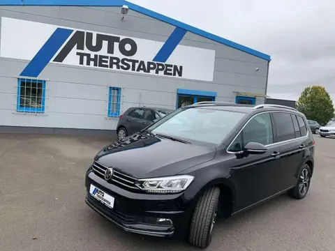 Used VOLKSWAGEN TOURAN Petrol 2020 Ad 