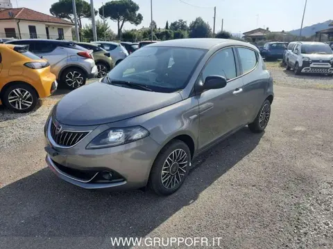 Used LANCIA YPSILON Hybrid 2024 Ad 