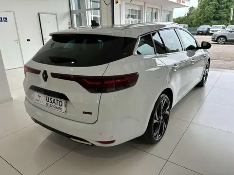 Used RENAULT MEGANE Hybrid 2024 Ad 