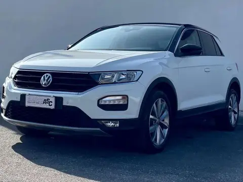 Annonce VOLKSWAGEN T-ROC Essence 2018 d'occasion 