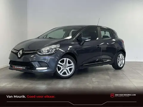 Used RENAULT CLIO Petrol 2018 Ad 