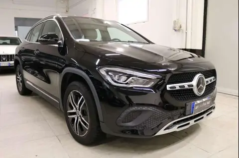 Used MERCEDES-BENZ CLASSE GLA Hybrid 2021 Ad 