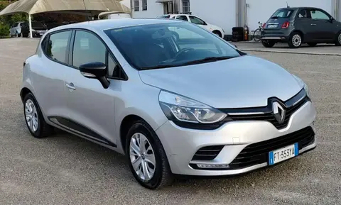 Used RENAULT CLIO LPG 2018 Ad 